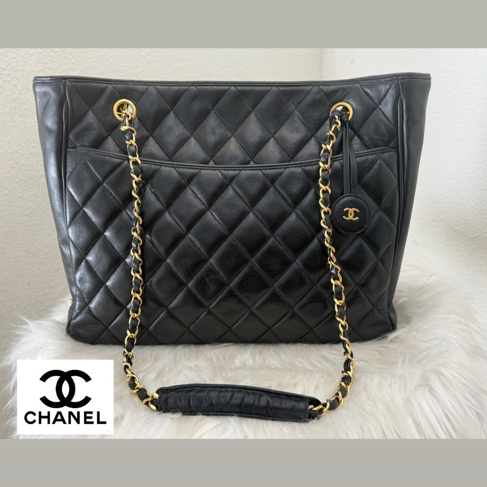 CHANEL Quilted CC Lambskin Matelasse Shoulder Bag